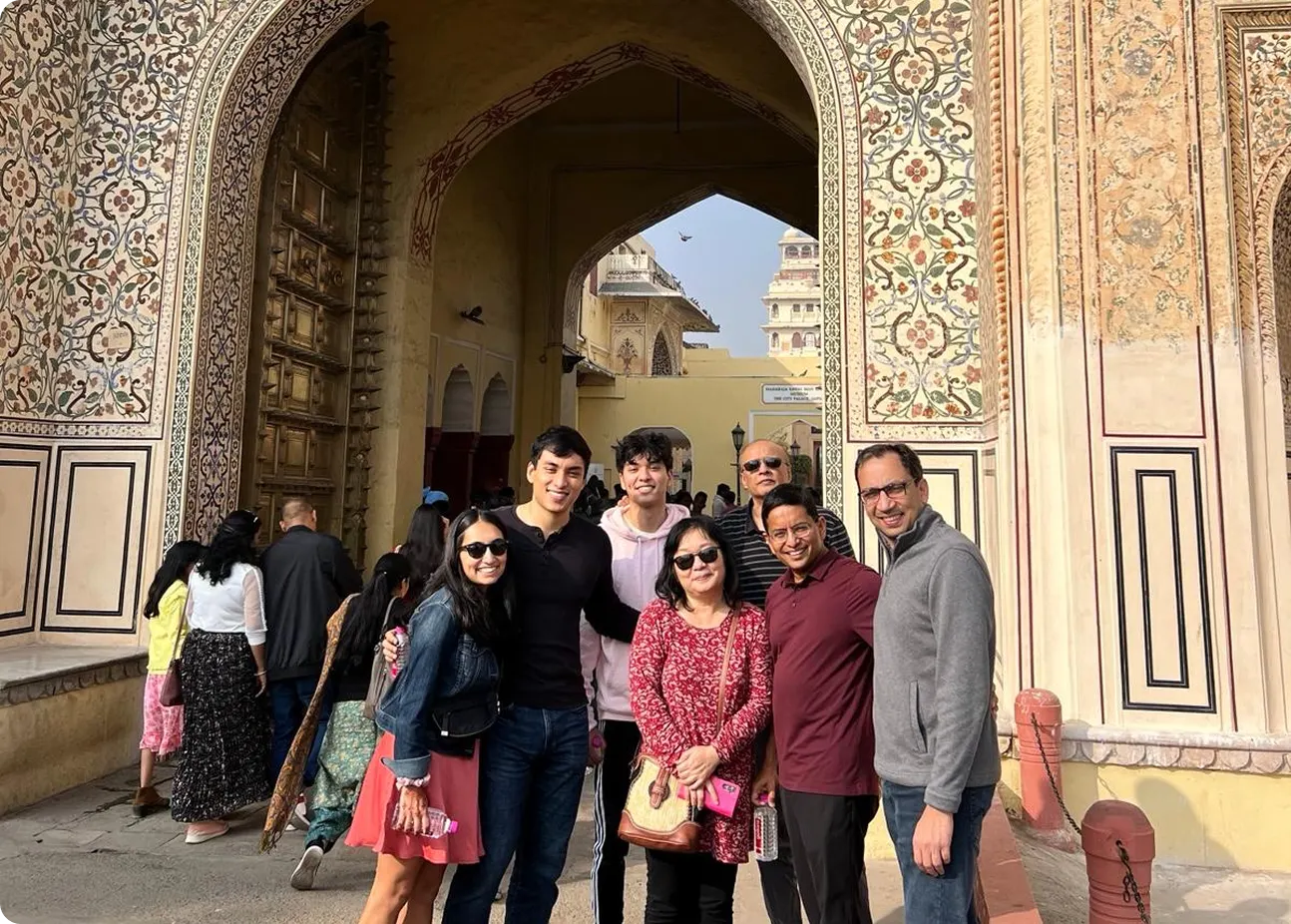 All-ladies friends group from Singapore experiencing Jaipur like princesses with Rainbow Vacations
